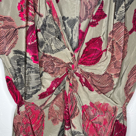 Anthropolgie Laila & Savannah Silk Floral Sleeveless Top Women’s Medium - Picture 3 of 7